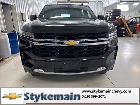 Used 2024 Chevrolet Suburban LS image 32