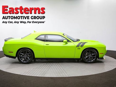 Used 2023 Dodge Challenger R/T w/ Plus Package image 43