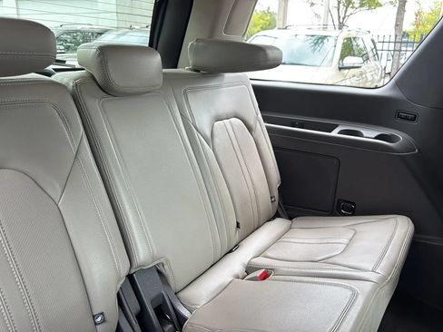 Used 2018 Ford Expedition Limited w/ Equipment Group 302A AWD/4WD image 33