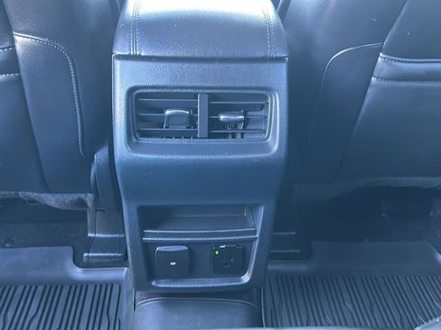 Used 2019 Ford Edge SEL w/ Equipment Group 201A image 31