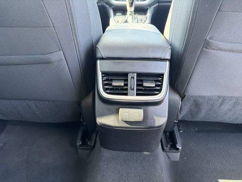 Used 2022 Subaru Outback Premium AWD/4WD image 21