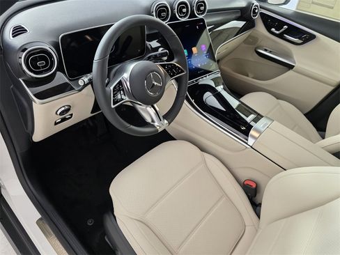 New 2026 Mercedes-Benz GLC 300 4MATIC image 7