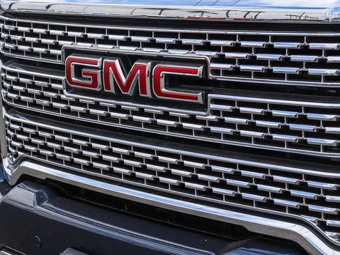 Used 2020 GMC Sierra 2500 Denali image 3