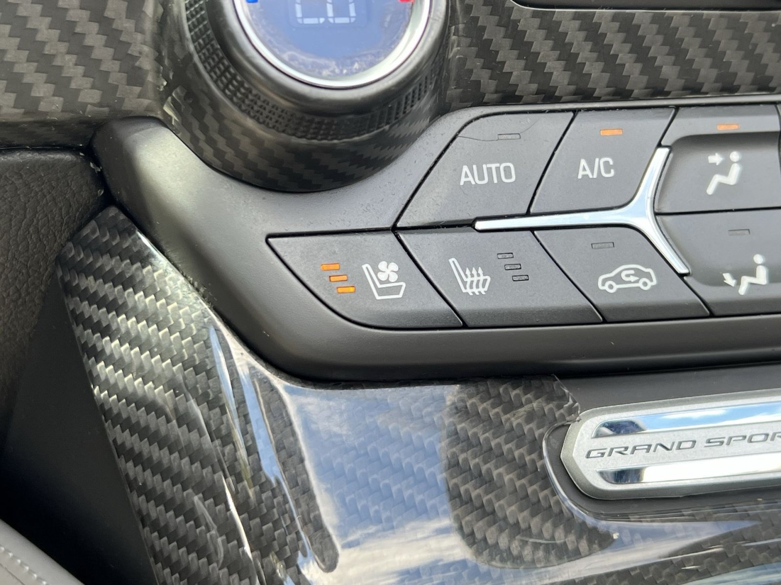 Used 2018 Chevrolet Corvette Grand Sport RWD image 38
