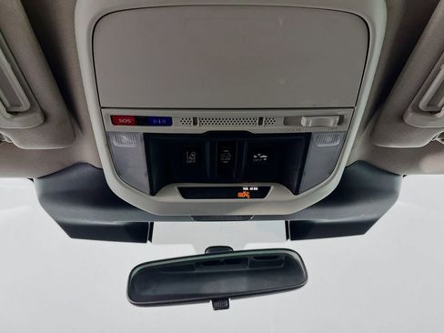 Used 2022 Subaru Forester Premium AWD/4WD image 26