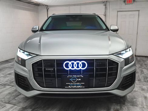 Used 2023 Audi Q8 Premium w/ Convenience Package AWD/4WD image 2