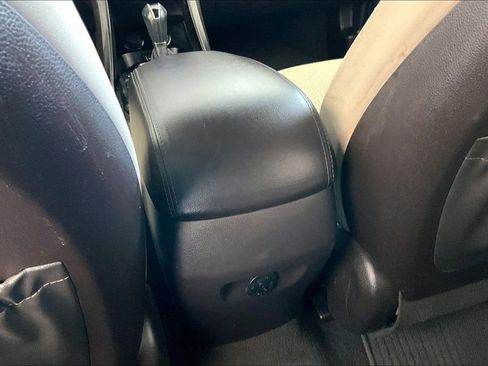 Used 2013 Hyundai Santa Fe GLS w/ Popular Equipment Pkg image 10