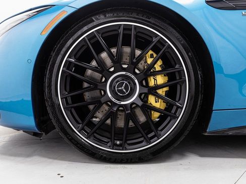 Used 2022 Mercedes-Benz SL 63 AMG SL 63 AMG w/ Driver Assistance Package image 40