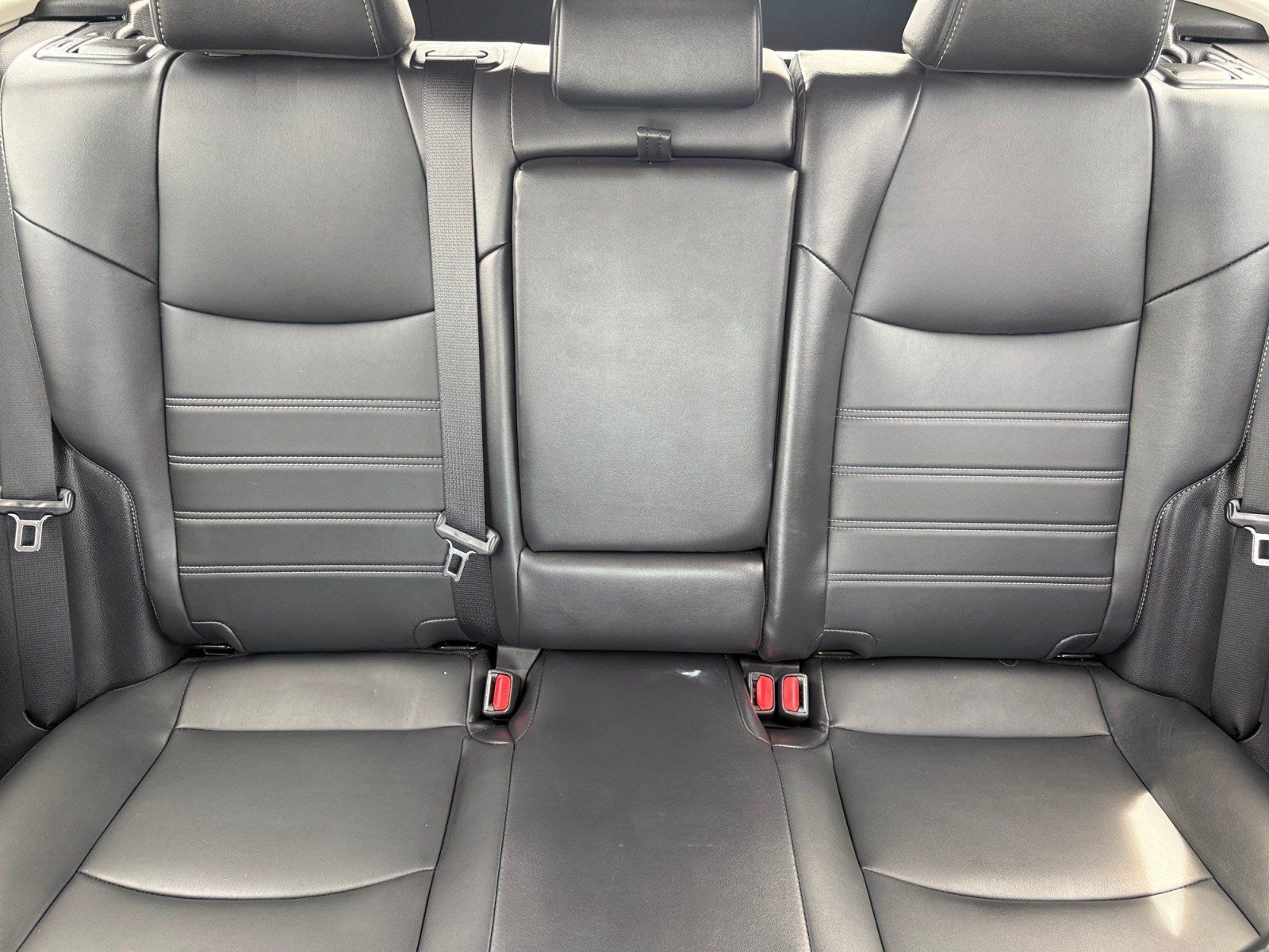 Certified 2024 Toyota RAV4 XLE Premium AWD/4WD image 18
