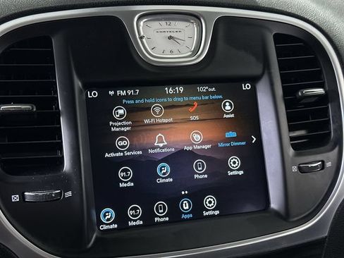 Used 2021 Chrysler 300 Touring RWD image 14