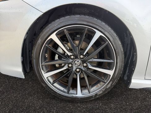 Used 2018 Toyota Camry XSE FWD image 14