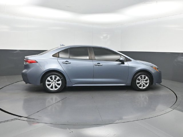 Used 2022 Toyota Corolla LE FWD image 26