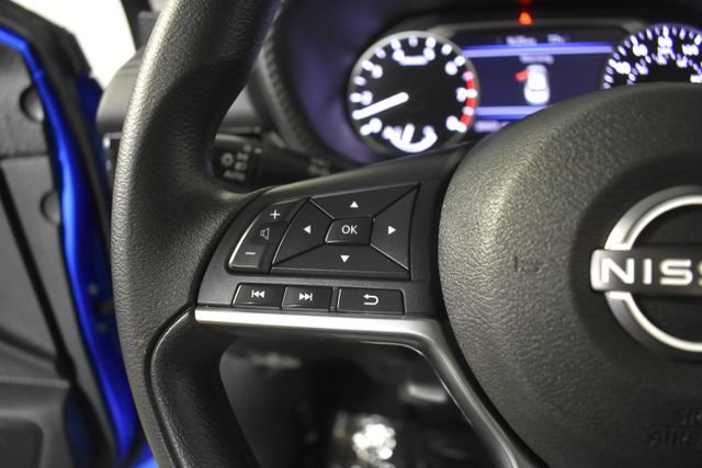 Used 2025 Nissan Sentra SV FWD image 15