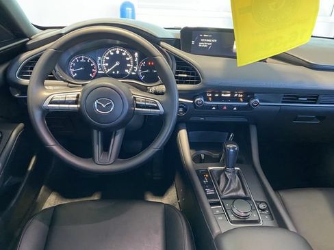 Used 2020 MAZDA MAZDA3 Hatchback FWD image 14