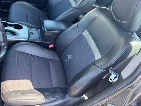 Used 2012 Toyota Camry SE FWD image 14