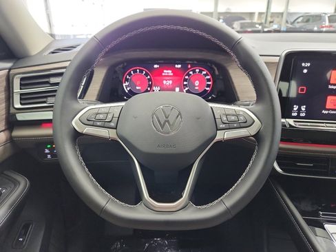 New 2026 Volkswagen Atlas SEL AWD/4WD image 14