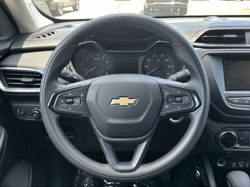 Certified 2023 Chevrolet TrailBlazer LT FWD image 32