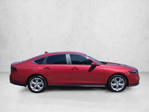 Certified 2025 Honda Accord LX image 4