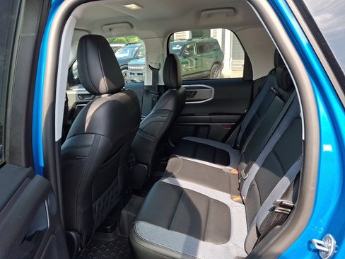 Certified 2025 Ford Bronco Sport Outer Banks w/ Outer Banks Tech Package+ AWD/4WD image 11