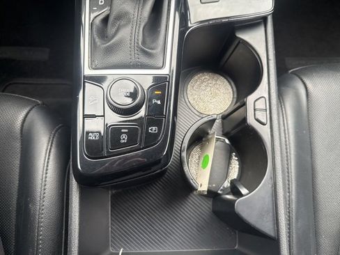 Used 2023 Kia Sportage EX image 28