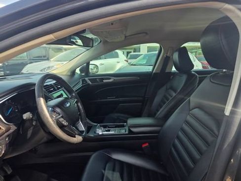 Used 2020 Ford Fusion SEL FWD image 13