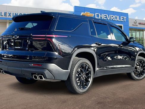 Used 2024 Chevrolet Traverse LS w/ Midnight/Sport Edition image 13