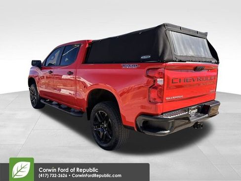 Used 2025 Chevrolet Silverado 1500 Custom Trail Boss w/ Turbomax Blackout Package AWD/4WD image 5
