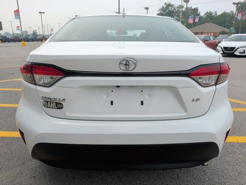 Used 2023 Toyota Corolla LE w/ LE Convenience Package FWD image 6