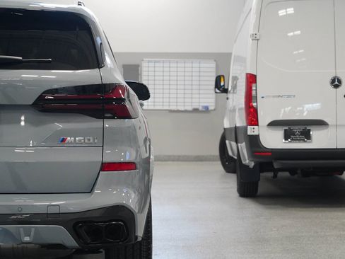 Used 2025 BMW X5 M60i image 12