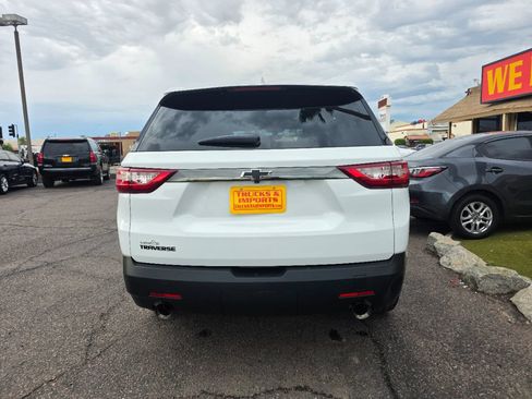 Used 2019 Chevrolet Traverse LS w/ LPO, Blackout Package FWD image 7