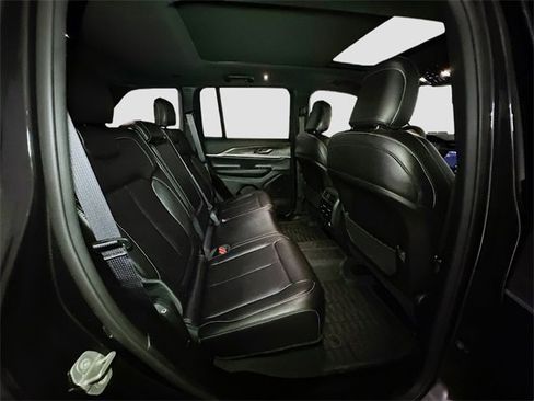 Certified 2024 Jeep Grand Cherokee Limited w/ Black Appearance Package image 35