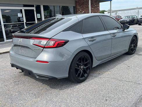 Used 2025 Honda Civic Sport image 5