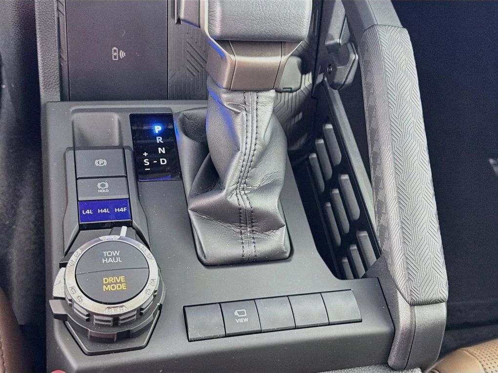 New 2026 Toyota 4Runner Limited AWD/4WD image 21