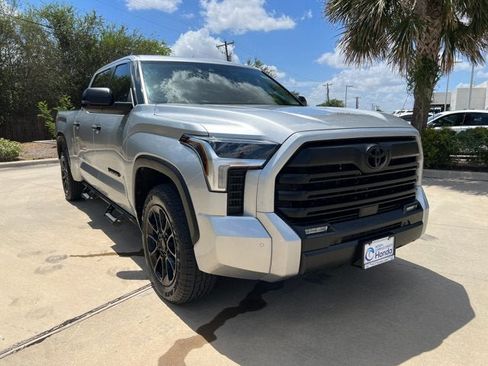 Used 2022 Toyota Tundra SR5 RWD image 6