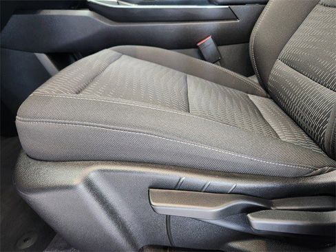 Certified 2025 Chevrolet Equinox LT w/ Safety and Technology Package image 10