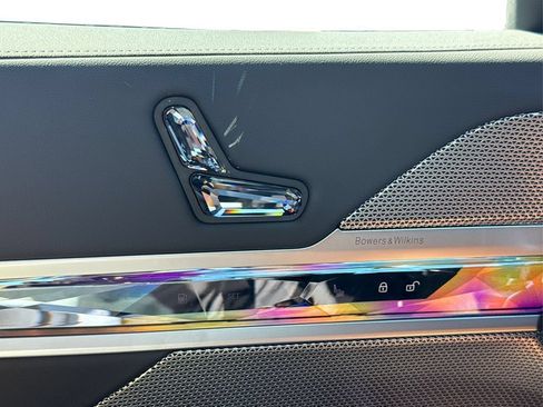 New 2026 BMW 750e xDrive AWD/4WD image 25