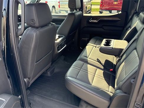 Used 2024 Chevrolet Silverado 1500 High Country w/ Technology Package image 10