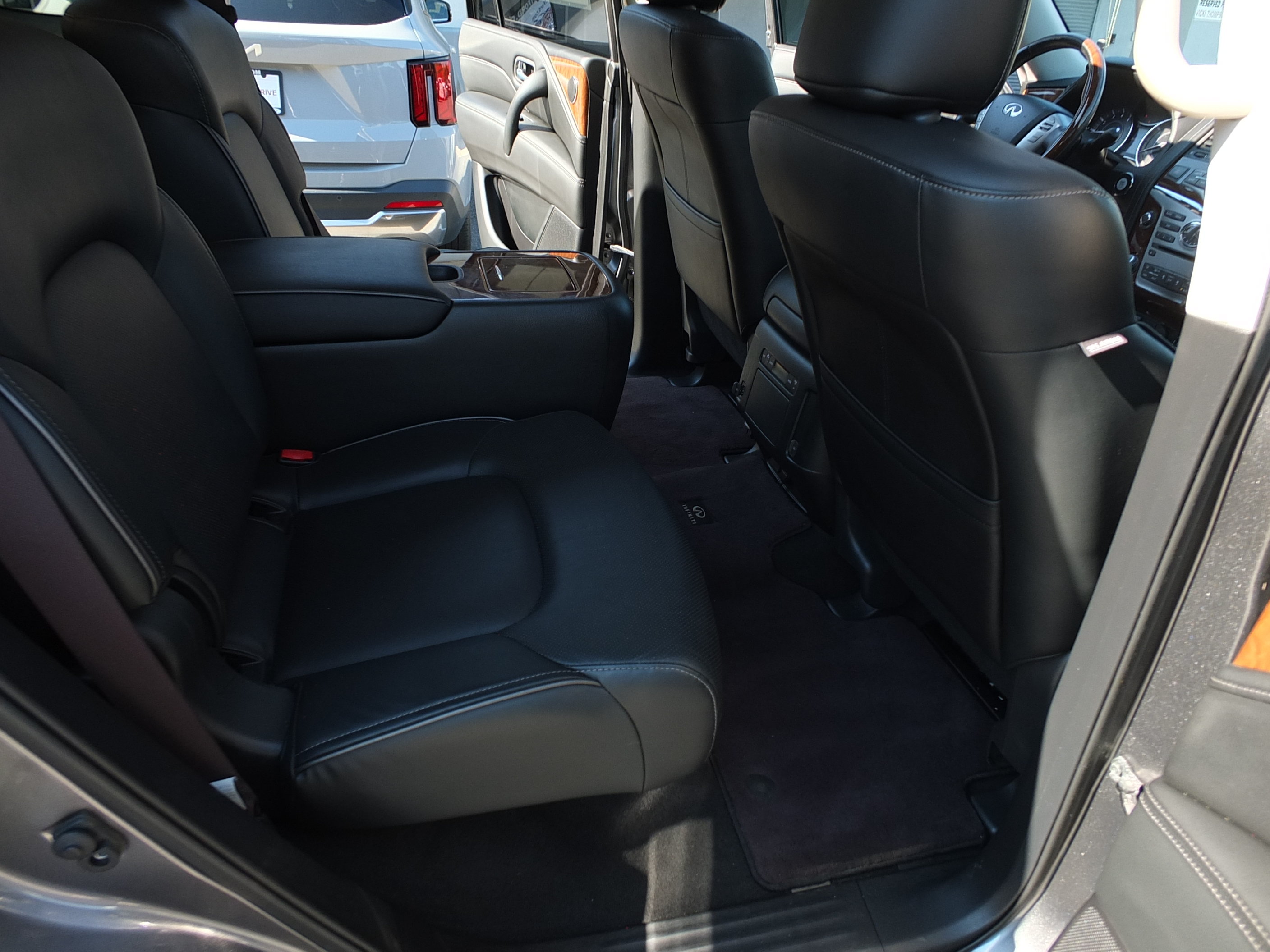 Used 2019 INFINITI QX80 Luxe AWD/4WD image 14
