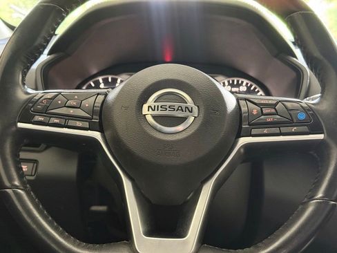 Used 2019 Nissan Altima 2.5 SL FWD image 16