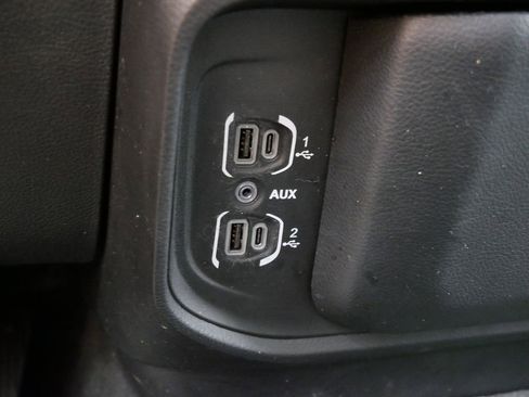 Certified 2022 RAM 1500 Big Horn image 37