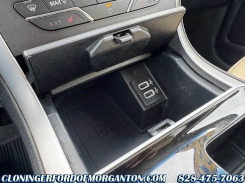 Used 2020 Ford Edge SEL w/ Convenience Package image 31