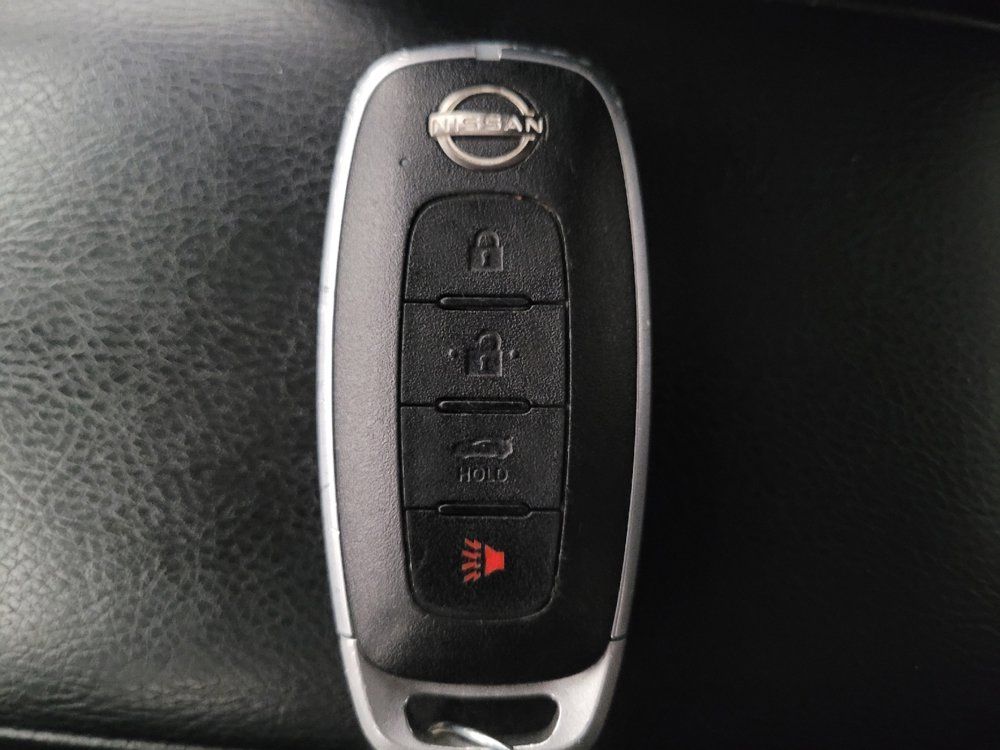Used 2024 Nissan Versa SV w/ Trunk Package FWD image 32