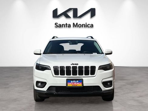 Used 2019 Jeep Cherokee Latitude Plus FWD image 9