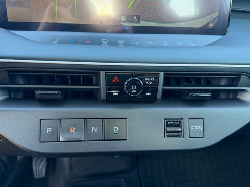 New 2026 Nissan Leaf Platinum+ image 14