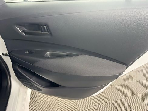 Used 2025 Toyota Corolla LE image 26
