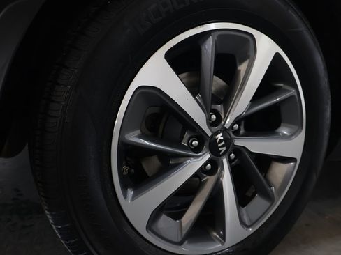Used 2019 Kia Sorento EX AWD/4WD image 31