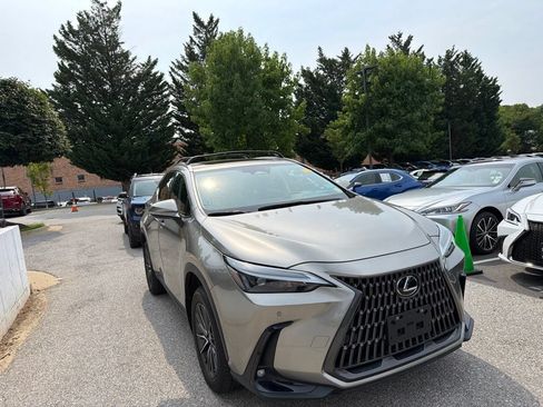 Used 2023 Lexus NX 350 AWD image 3