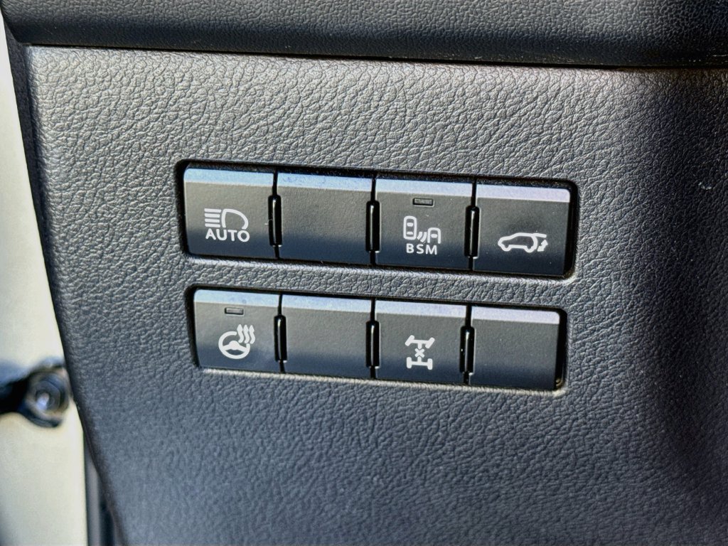 Used 2018 Lexus NX 300 AWD w/ Luxury Package image 15