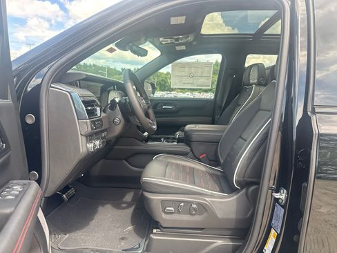 New 2026 GMC Yukon AT4 Ultimate AWD/4WD image 14