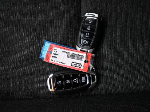 Used 2023 Hyundai Kona SE w/ Cargo Package image 30